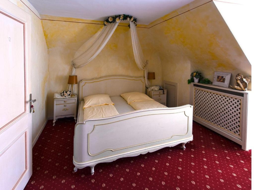 Hotel Italia Aumühle Rum bild